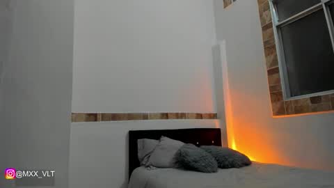 Snapshot of max_valiant1 chatting on October 30, 8:05 am max_valiant1 online show from October 30, 8:05 am