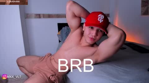 Snapshot of max_valiant1 chatting on November 23, 1:22 pm max_valiant1 online show from November 23, 1:22 pm