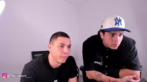 Snapshot of max_valiant1 chatting on February 13, 12:50 am max_valiant1 online show from February 13, 12:50 am