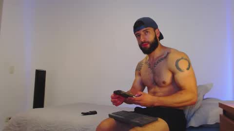 max_xl_ online show from January 15, 3:27 pm