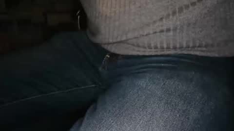 Snapshot of maxhot2556 chatting on December 23, 7:17 am maxhot2556 online show from December 23, 7:17 am