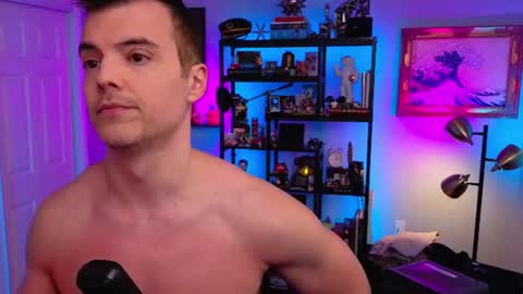 Max Hughes online show from August 5, 2:47 am
