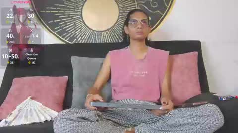 Maxi  Max online show from July 9, 6:23 pm