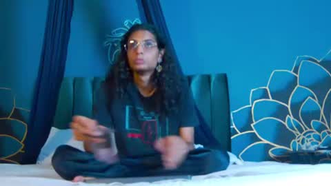 Maxi  Max online show from July 13, 7:27 pm