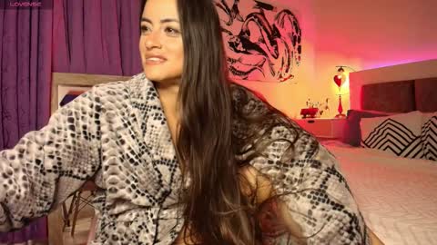 Snapshot of maxianomal chatting on March 7, 11:29 am Max online show from March 7, 11:29 am