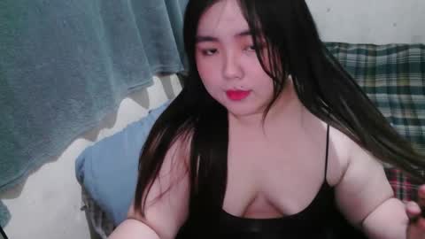Maxie online show from September 9, 1:54 pm