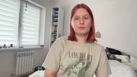 maxietoaston online show from June 19, 2:43 pm