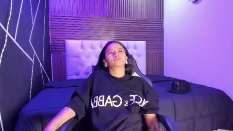 Snapshot of maxigarcia_ chatting on June 9, 11:38 pm Maxi online show from June 9, 11:38 pm