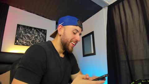 Snapshot of maxiimo_wolf chatting on September 15, 8:53 pm Maximo Wolf online show from September 15, 8:53 pm