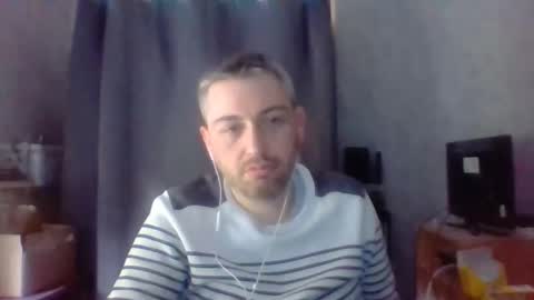 Maxime online show from May 6, 2:33 pm
