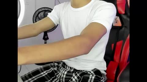 Maximiliano online show from November 6, 3:02 pm