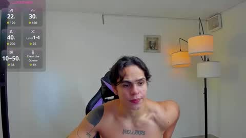 maximiliano_scoott_ online show from November 1, 9:17 pm