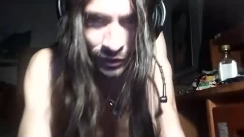 Snapshot of maximillianpayan95 chatting on July 1, 9:11 am maximillianpayan95 online show from July 1, 9:11 am