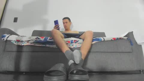 Snapshot of maximo__77 chatting on October 10, 2:32 am maximo__77 online show from October 10, 2:32 am