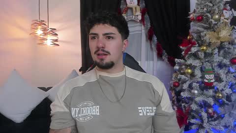 Maximo online show from December 11, 6:58 am