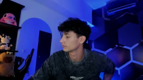 Snapshot of maximo_romano chatting on July 11, 7:05 pm Maximo online show from July 11, 7:05 pm