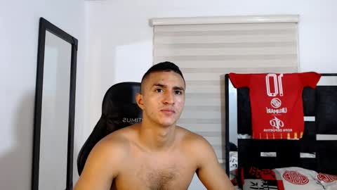 Snapshot of maximo_sebastian chatting on June 2, 1:07 am Maximo Sebastian online show from June 2, 1:07 am