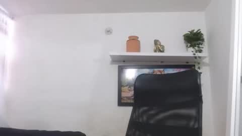 maximo_ston online show from April 30, 12:28 am