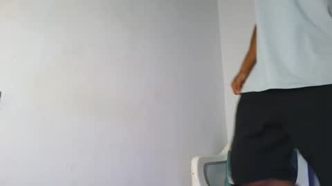 Maximo Aron Vega online show from March 15, 5:30 pm