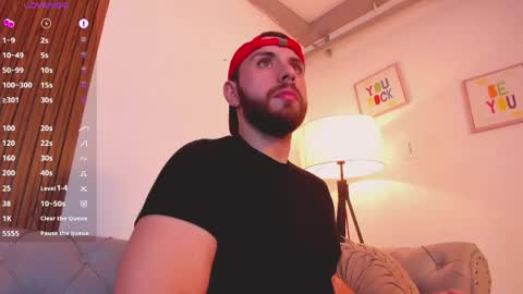 Maximo Wolf online show from April 21, 1:42 am