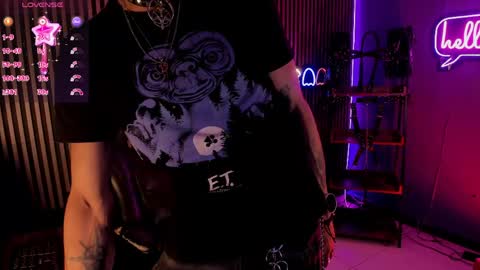 MAXIMO online show from April 12, 5:23 am