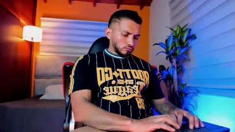 Maximus Clark online show from February 25, 1:59 am