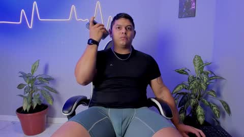 Maximus online show from November 11, 11:54 am