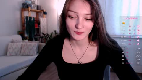 Snapshot of maxinele chatting on February 12, 12:00 pm Maxine online show from February 12, 12:00 pm