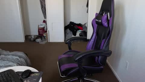  IG  online show from October 20, 9:59 pm