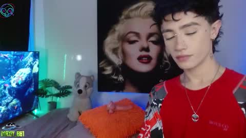 Max online show from November 12, 4:57 am