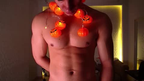 MaxKaiden online show from October 22, 4:46 am