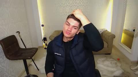 MaxKaiden online show from November 4, 5:28 am