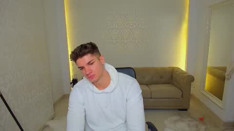 MaxKaiden online show from November 5, 5:51 am