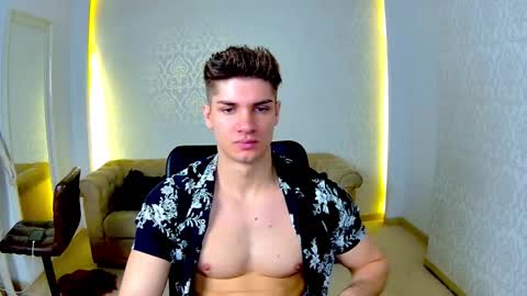 MaxKaiden online show from February 12, 6:19 am