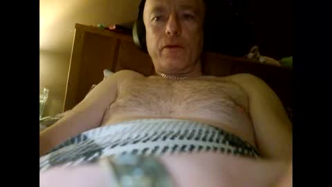 fuck those pink things right off ffs real deal or nowt  online show from March 25, 2:50 am