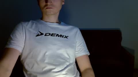 Snapshot of maxrelax90 chatting on December 15, 4:22 pm maxrelax90 online show from December 15, 4:22 pm