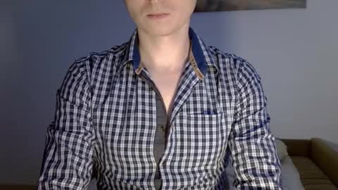 Snapshot of maxrelax90 chatting on January 6, 1:37 pm maxrelax90 online show from January 6, 1:37 pm