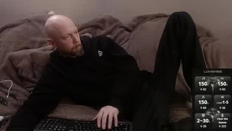 MaxRouger online show from March 22, 7:45 am