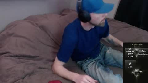 MaxRouger online show from April 1, 10:38 am