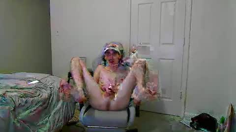 Snapshot of maxryderr chatting on October 24, 11:56 pm Max Ryder online show from October 24, 11:56 pm