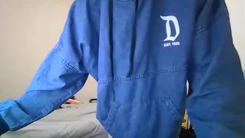 Snapshot of maxryderr chatting on November 21, 5:50 am Max Ryder online show from November 21, 5:50 am