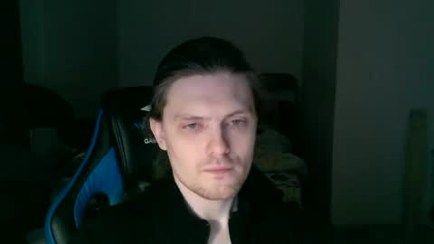 Snapshot of maxs_93 chatting on January 19, 6:43 pm maxs_93 online show from January 19, 6:43 pm