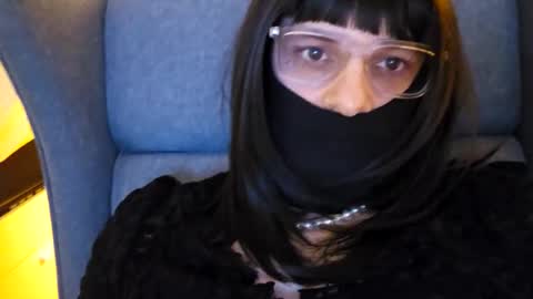 Max online show from February 28, 2:18 pm