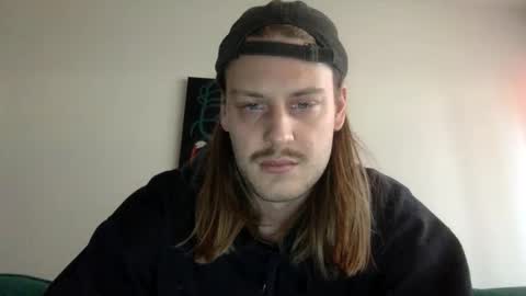 Max Watts online show from December 1, 9:37 pm