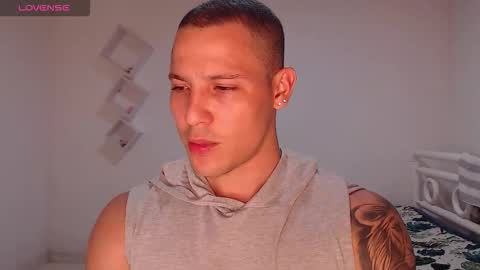 Max online show from February 17, 1:13 am