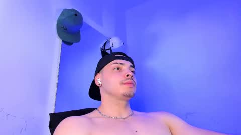 MAX online show from September 20, 10:22 pm