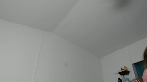 Max and Pam Voyeur Cam online show from November 7, 4:40 pm