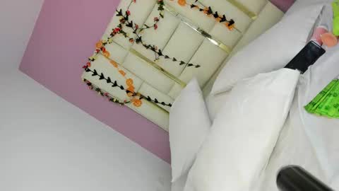 Snapshot of maxxine_vx chatting on October 29, 7:15 pm Valentina online show from October 29, 7:15 pm