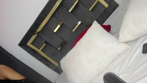 Snapshot of maxxine_vx chatting on November 1, 4:03 am Valentina online show from November 1, 4:03 am