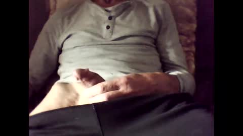 Snapshot of maxxoufr chatting on November 23, 10:04 am maxxoufr online show from November 23, 10:04 am